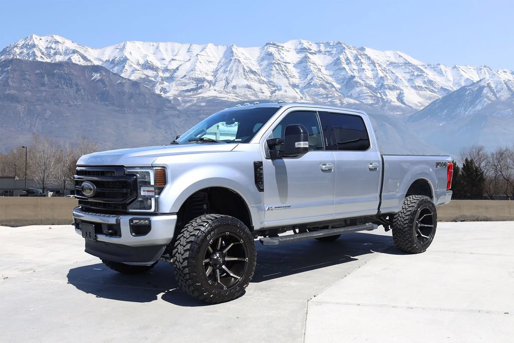Used 2022 Ford F350 Lariat w/ Black Appearance Package AWD/4WD image 2