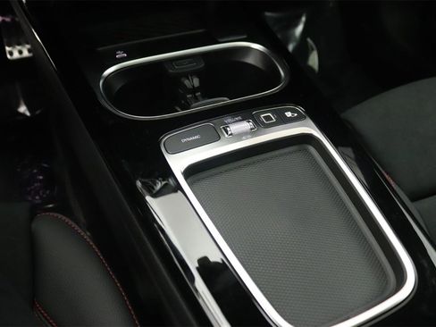 New 2026 Mercedes-Benz CLA 35 AMG 4MATIC image 7