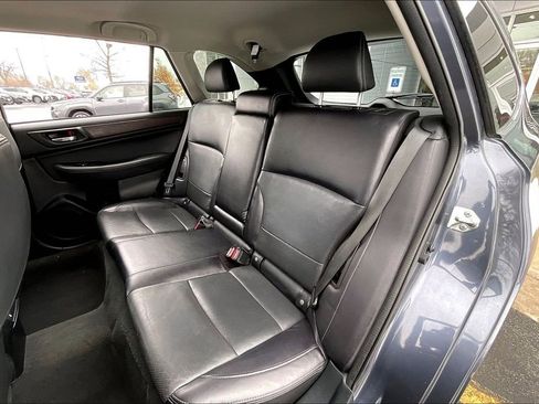 Used 2017 Subaru Outback 2.5i Limited w/ Popular Package #5 image 28