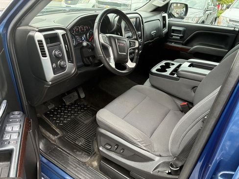 Used 2018 GMC Sierra 1500 SLE w/ SLE Value Package AWD/4WD image 10