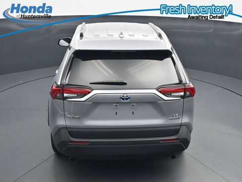 Used 2024 Toyota RAV4 LE AWD/4WD image 19