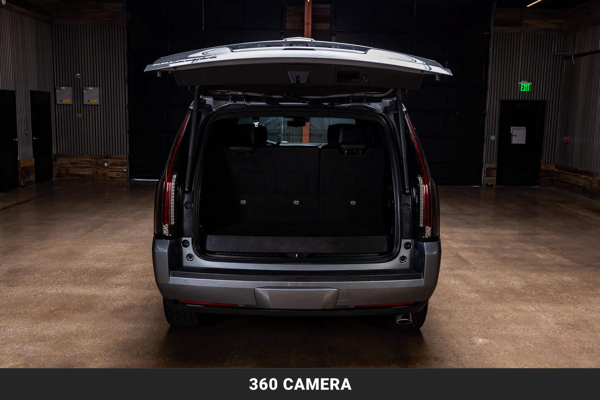 Used 2019 Cadillac Escalade Platinum AWD/4WD image 8