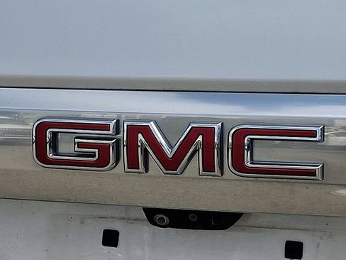 Used 2021 GMC Yukon Denali w/ Denali Ultimate Package AWD/4WD image 30