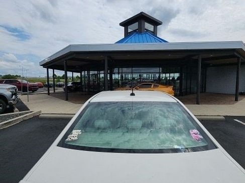 Used 2010 Ford Fusion SE FWD image 10