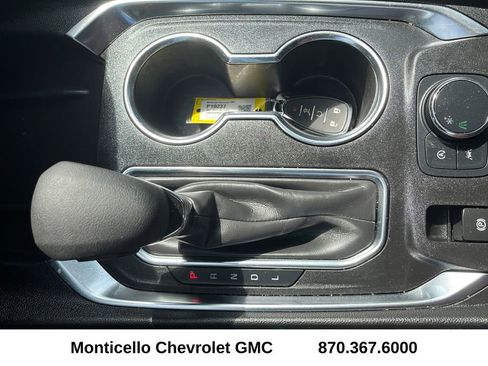 Certified 2023 Chevrolet Traverse LT FWD image 22
