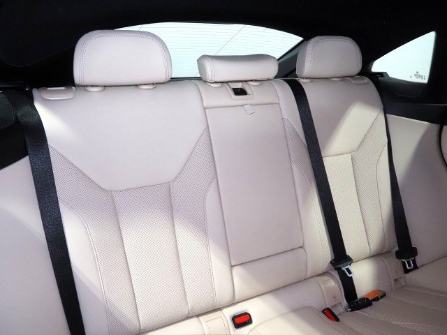 Used 2023 BMW i4 eDrive35 w/ Premium Package RWD image 16