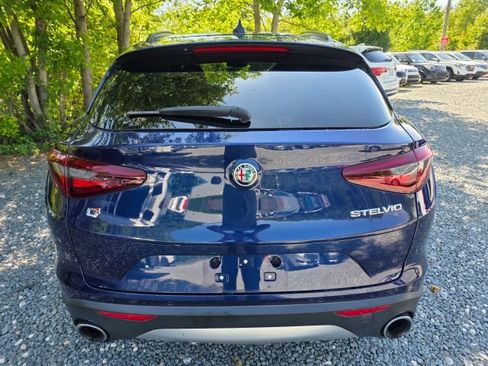 Used 2018 Alfa Romeo Stelvio Ti Sport AWD/4WD image 6