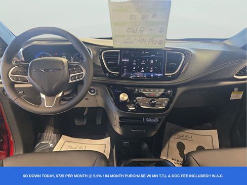 New 2025 Chrysler Pacifica Select FWD image 8