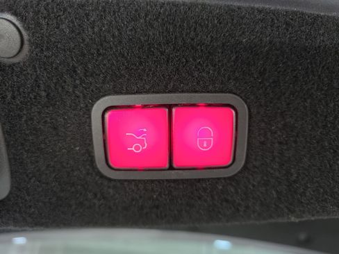 Used 2015 Mercedes-Benz S 550 4MATIC Sedan image 13