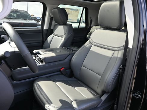 New 2027 Ford Expedition Max Active RWD image 33