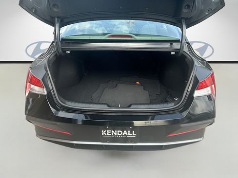 Used 2024 Hyundai Elantra SEL FWD image 23