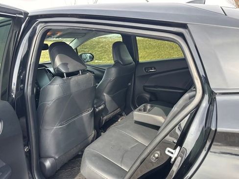 Used 2019 Toyota Prius L Eco image 12