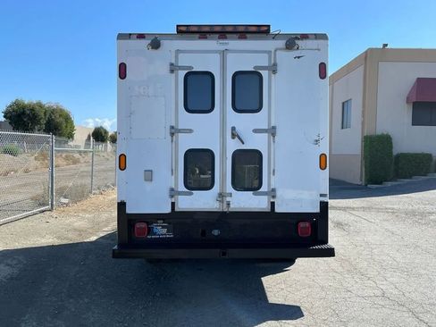 Used 2000 Chevrolet Express 3500 image 6