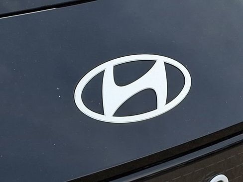 Used 2025 Hyundai Ioniq 5 SEL image 35