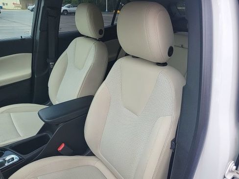 Used 2023 Buick Encore GX Select FWD image 30