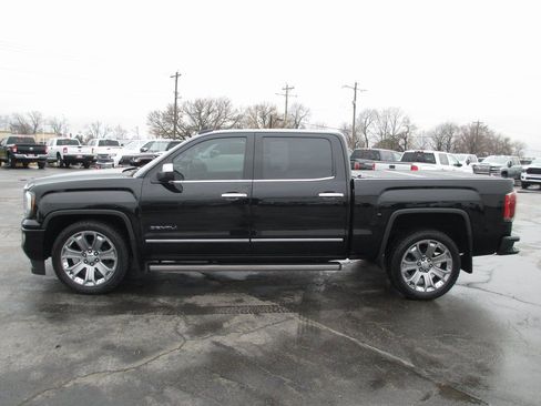 Used 2018 GMC Sierra 1500 Denali w/ Denali Ultimate Package image 11