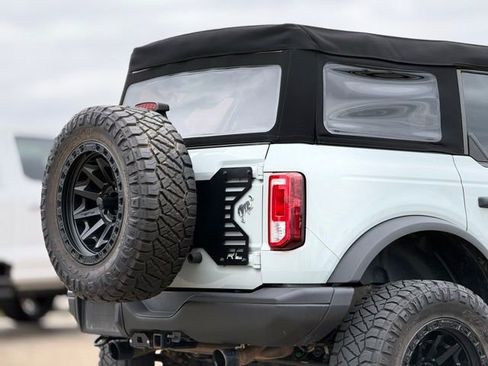 Used 2023 Ford Bronco Black Diamond image 12