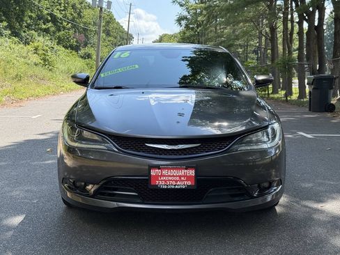 Used 2016 Chrysler 200 S w/ Navigation & Sound Group I AWD/4WD image 2