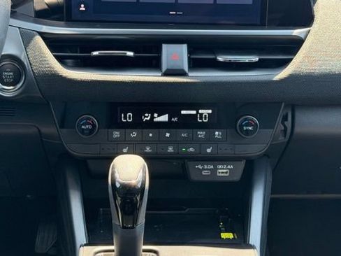 Certified 2026 Subaru Outback Premium AWD/4WD image 22