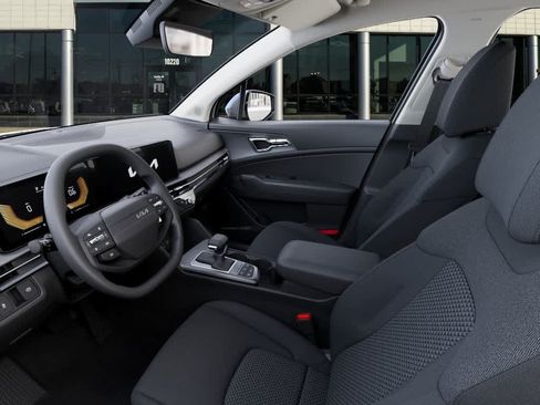 New 2026 Kia Sportage LX w/ LX Convenience Package FWD image 17
