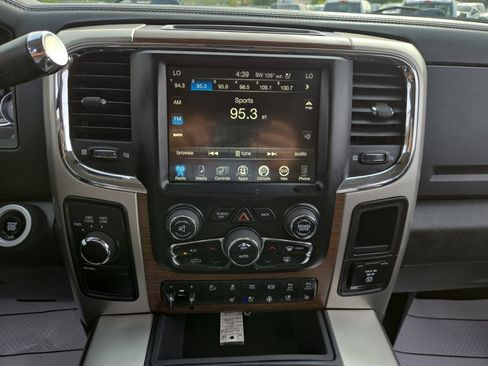 Used 2017 RAM 2500 Laramie w/ Cold Weather Group AWD/4WD image 23