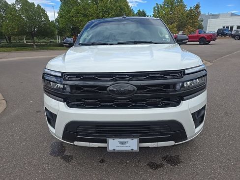 Used 2024 Ford Expedition Max Platinum AWD/4WD image 7