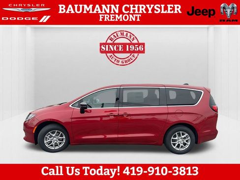 New 2026 Chrysler Voyager LX FWD image 12