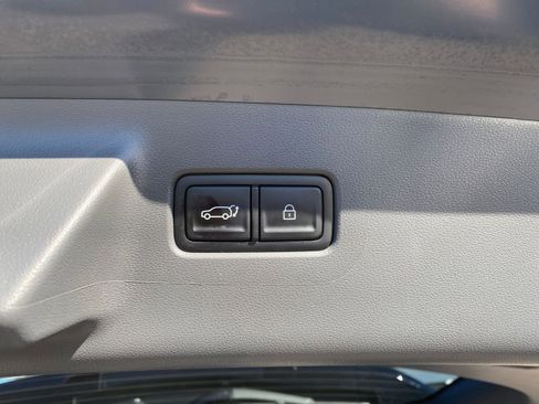 Used 2025 Hyundai Santa Fe SEL image 23