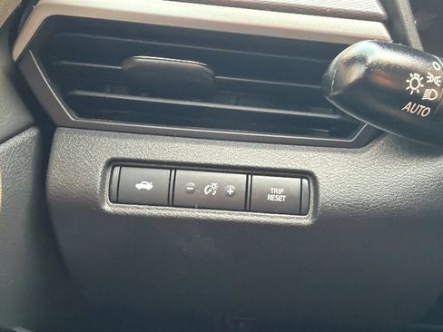 Used 2023 Nissan Altima 2.5 SR FWD image 15