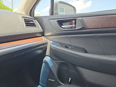 Used 2018 Subaru Outback 2.5i Limited w/ Popular Package #2 AWD/4WD image 23
