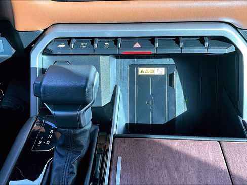 Used 2023 Toyota Tundra 1794 Edition image 32