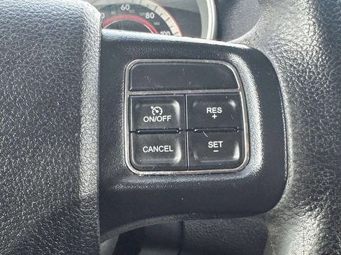 Used 2018 Dodge Journey SXT image 30