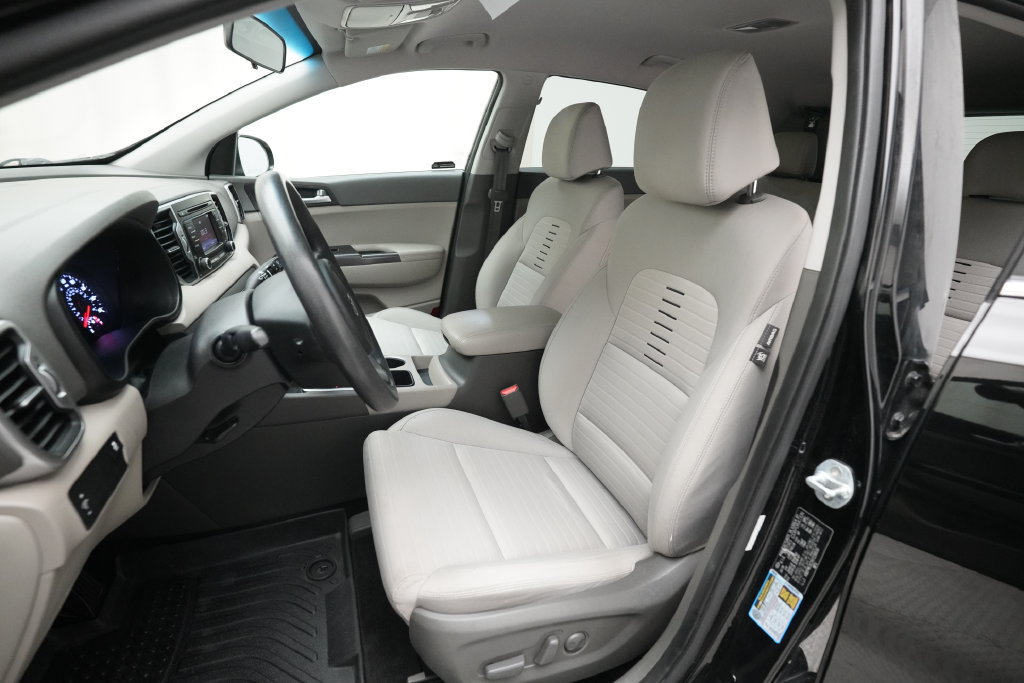 Used 2017 Kia Sportage LX w/ LX Popular Package AWD/4WD image 7