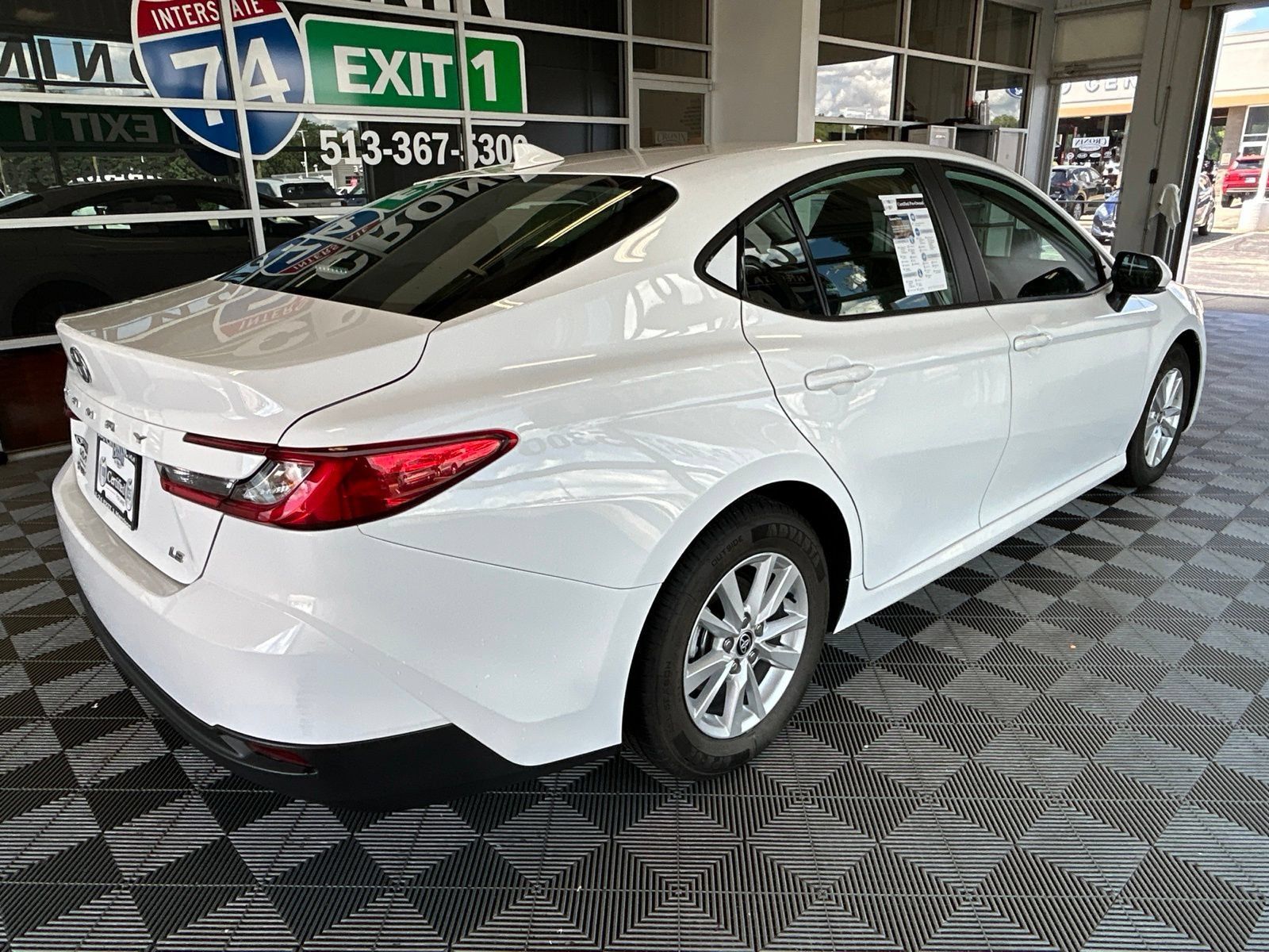 Used 2025 Toyota Camry LE FWD image 6