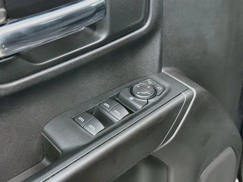 Used 2023 Chevrolet Silverado 1500 Custom Trail Boss w/ LPO, Dark Essentials Package AWD/4WD image 18
