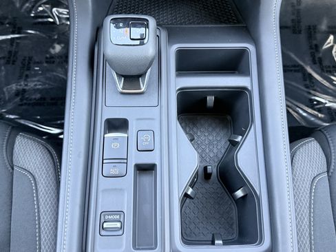 Used 2025 Nissan Pathfinder S FWD image 59