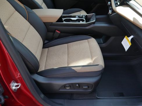 New 2026 Chevrolet Equinox ACTIV w/ Convenience Package III image 22