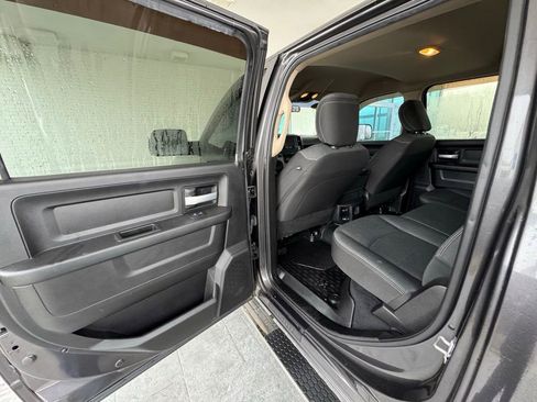 Used 2019 RAM 3500 Tradesman image 19