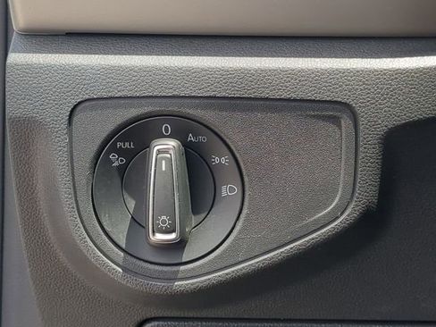 Certified 2023 Volkswagen Atlas SE w/ Panoramic Sunroof Package FWD image 29