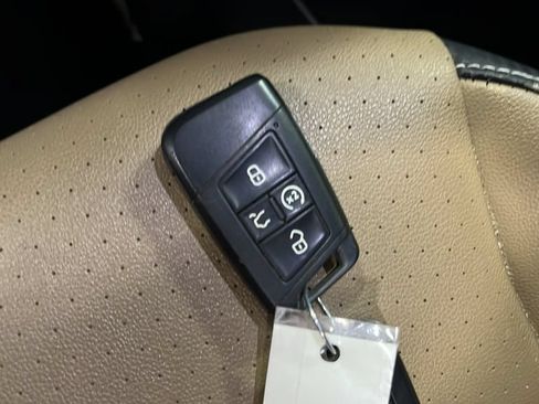 Used 2022 Volkswagen Atlas Cross Sport SE AWD/4WD image 20