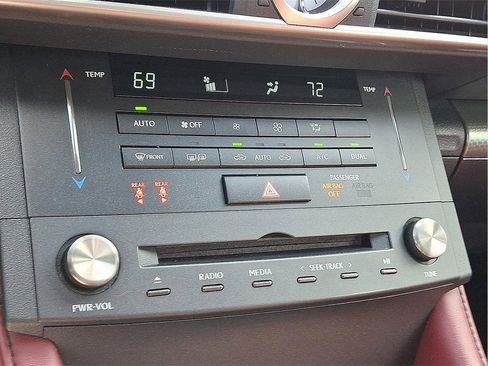 Used 2018 Lexus RC 300 AWD image 15