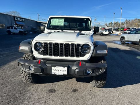 New 2026 Jeep Gladiator Rubicon w/ Safety Group image 19