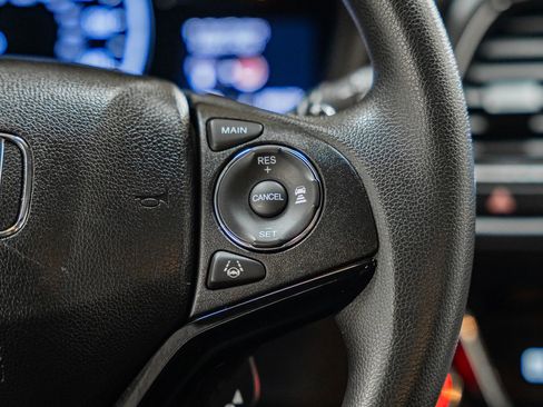 Used 2019 Honda HR-V EX image 29