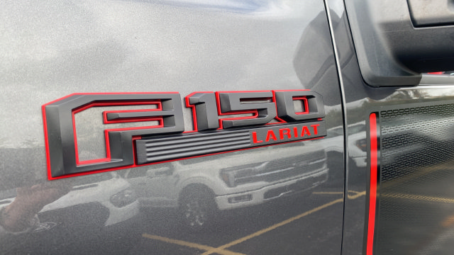 Used 2017 Ford F150 Lariat w/ Equipment Group 502A Luxury AWD/4WD image 32
