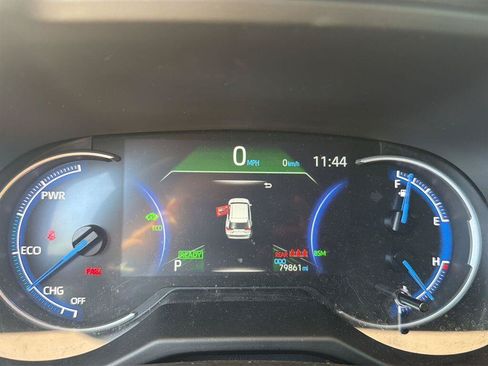 Used 2024 Toyota RAV4 SE w/ Weather Package AWD/4WD image 3