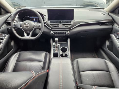 Certified 2023 Nissan Altima 2.5 SR w/ SR Premium Package FWD image 8