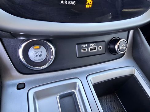 Used 2024 Nissan Murano SV image 21