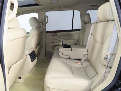 Used 2010 Lexus LX 570 4WD w/ Preferred Accessory Package image 51