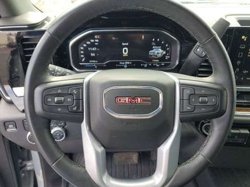 Used 2024 GMC Sierra 1500 Elevation image 18