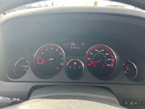 Used 2011 GMC Acadia Denali image 25